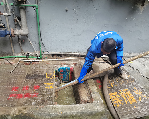 于都清掏化粪池
